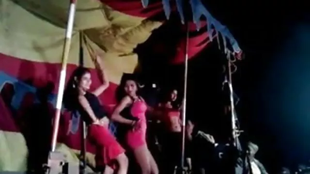 اس جوڑے کی بیوی کلیپ سکس با مامان ایرانی کی عادت میں