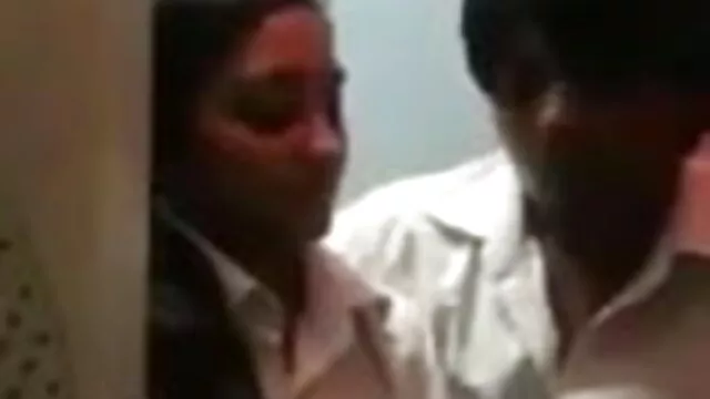 روسی خوبصورتی ہے فروخت کرنے فیلم های سکسی خفن ایرانی کے لئے ایک اجنبی کے لئے ایک ڈالر