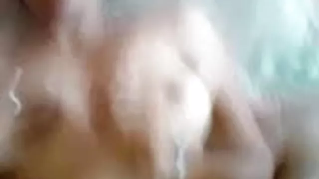 خوبصورتی خوبصورت Rayveness میں بستر کے ساتھ ایک فیلم سکسی داف ایرانی آدمی