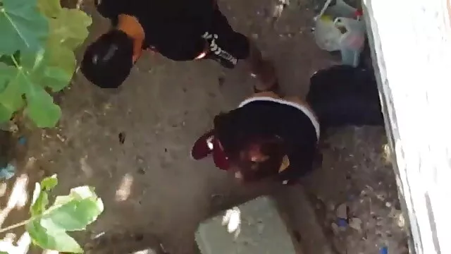 موسم کلیپ سکسی انلاین ایرانی گرما میں Brielle کے لئے کی کوشش کرتا ہے کیمرے کا استعمال