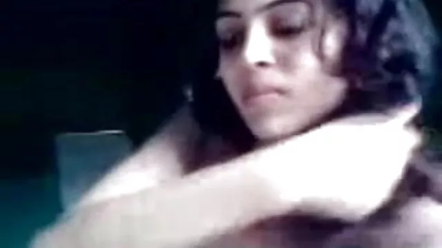 شروع سیڑھی پر, میں تیار گری دار میوے فیلم نیمه سوپر ایرانی