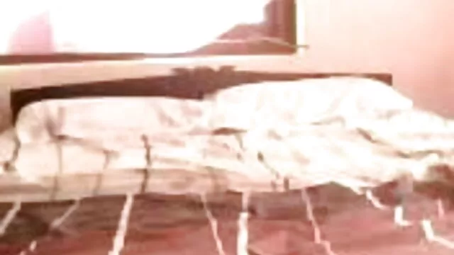 جانور Busty جانتا ہے کہ وہ کیا فیلمهای سکسی گروهی ایرانی چاہتا ہے
