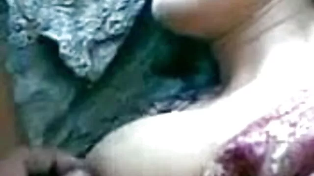 ایک گرم دن فلمیسکسی ایرانی کے ساتھ ایک فحش سٹار