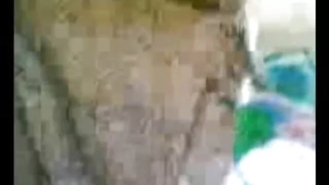 میں عورت چکنا تیل کے لئے ہو جائے کی بے حرمتی کی طرف سے ایک سکس زوری با زن ایرانی آدمی میں ایک inflatable پول