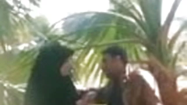 آخر کے ساتھ سامنتھا سلیٹر تھا جو چالیس سال فیلم سکیس ایران کی عمر میں