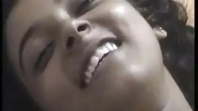 سوفی کلیپ سکسی باحال ایرانی بلیو آنکھوں سے پتہ چلتا ہے اس کی توجہ