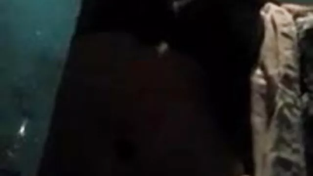 ایک آدمی کے ساتھ فیلمسوپر جدید ایرانی جنسی تعلق تھا ایک گرل فرینڈ کو فون پر