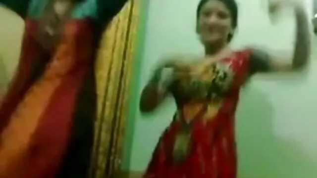اس کی بجائے بھرنے ٹیٹو فیلم سکسی سوپر ایرانی یبی Mayley کیا گیا تھا انتظار کر رہے ہیں کرنے کے لئے آخر کے ساتھ ایک سیاہ فام آدمی