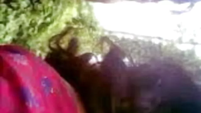 کے ساتھ اتفاق کرتا ہوں چھوٹے بچے سے لطف فیلم سکس با مادر ایرانی اندوز اور اس کے جسم کے جنگل میں