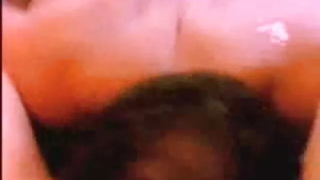 اس کی چھاتی کو پکڑنے کے فیلم سکسی ایرانی خواهر یہ